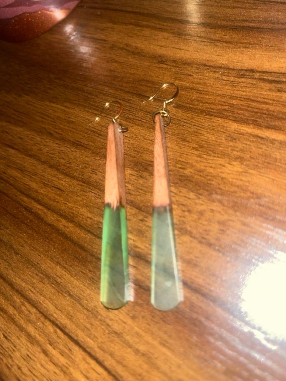 Wooden earrings with green gradient ! ꨄ